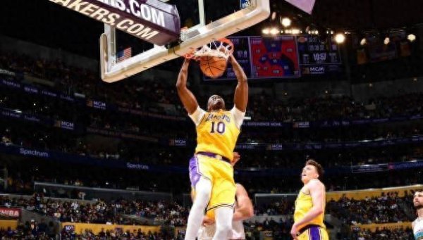 旺润配资 跟队记者：湖人双向合同内线新星的投篮能力已经大幅提升了？